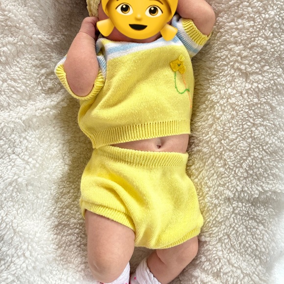 3/$15 Soft Spun yellow newborn 2 piece set - Picture 4 of 4